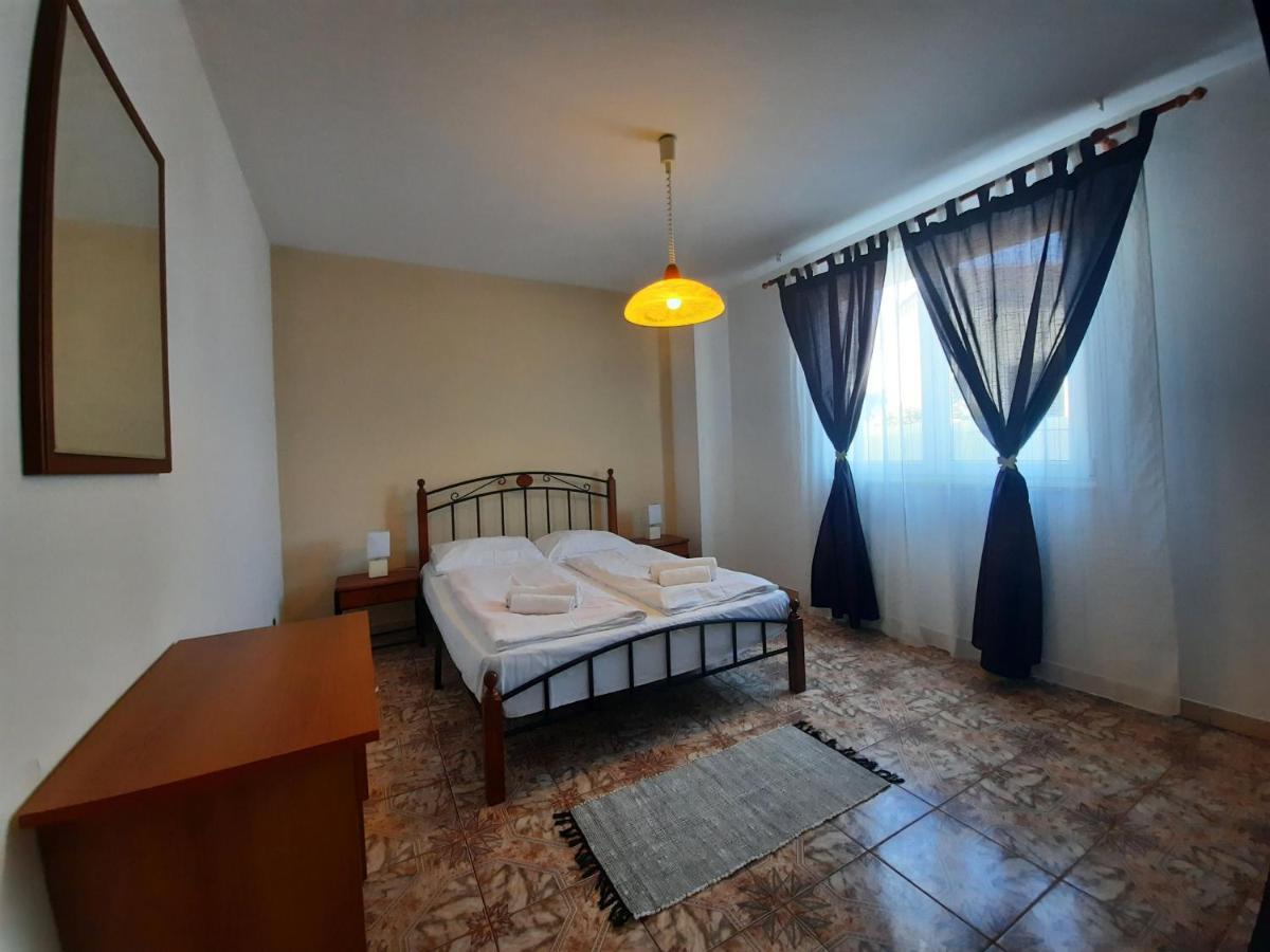 Villa Doris Yourcroatiaholiday Premantura Habitación foto